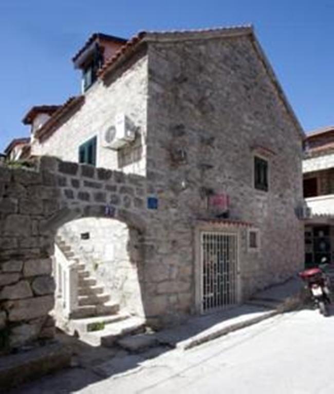 Apartments Bepina- 5 Mins From The Center Split Chambre photo