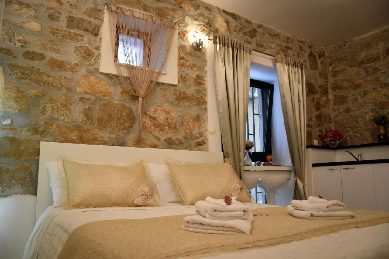 Apartments Bepina- 5 Mins From The Center Split Extérieur photo