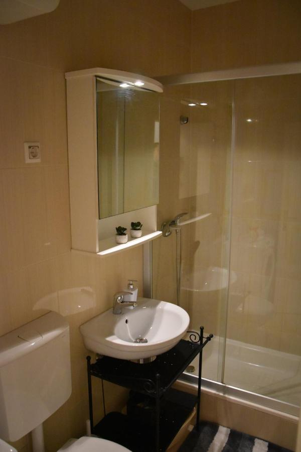 Apartments Bepina- 5 Mins From The Center Split Extérieur photo