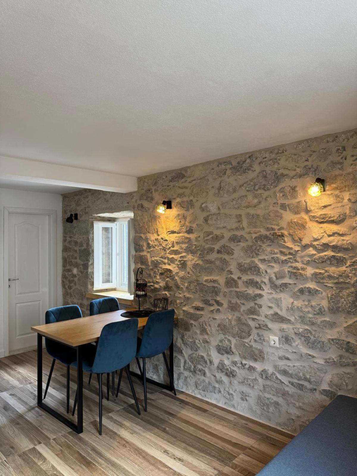 Apartments Bepina- 5 Mins From The Center Split Extérieur photo